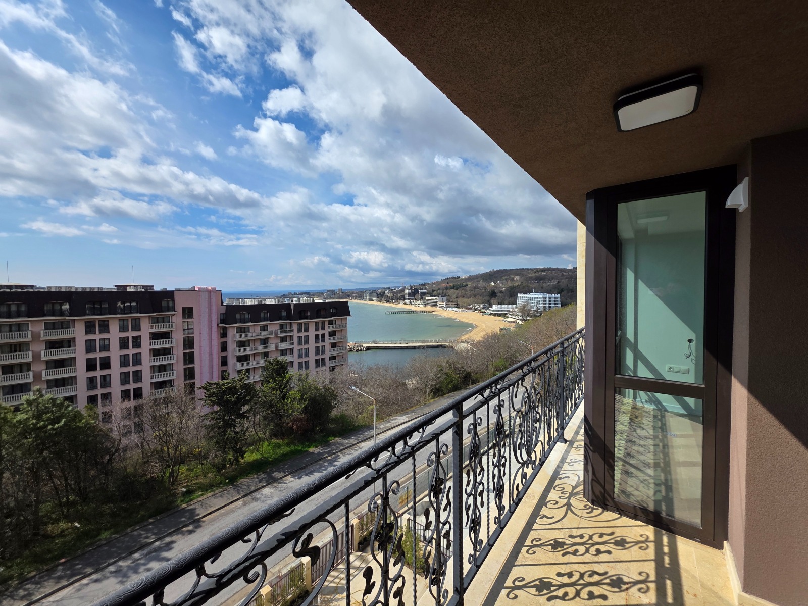 Продава 2-СТАЕН, гр. Варна, к.к. Слънчев ден, снимка 4 - Апартаменти - 54605716