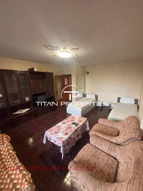 Продава 3-стаен