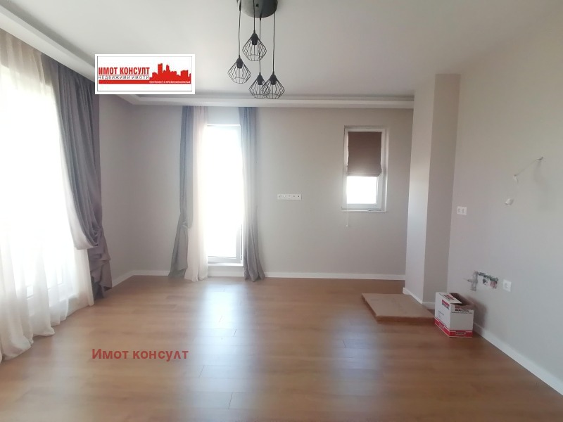 Eladó  2 hálószobás Plovdiv , Marasa , 97 négyzetméter | 35412784