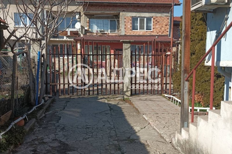 Продава КЪЩА, гр. София, Връбница 1, снимка 7 - Къщи - 49114222