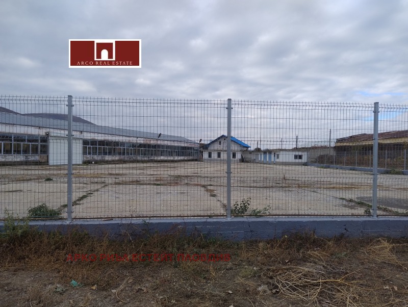 À venda  Construção industrial região Plovdiv , Kritchim , 6533 m² | 33646731