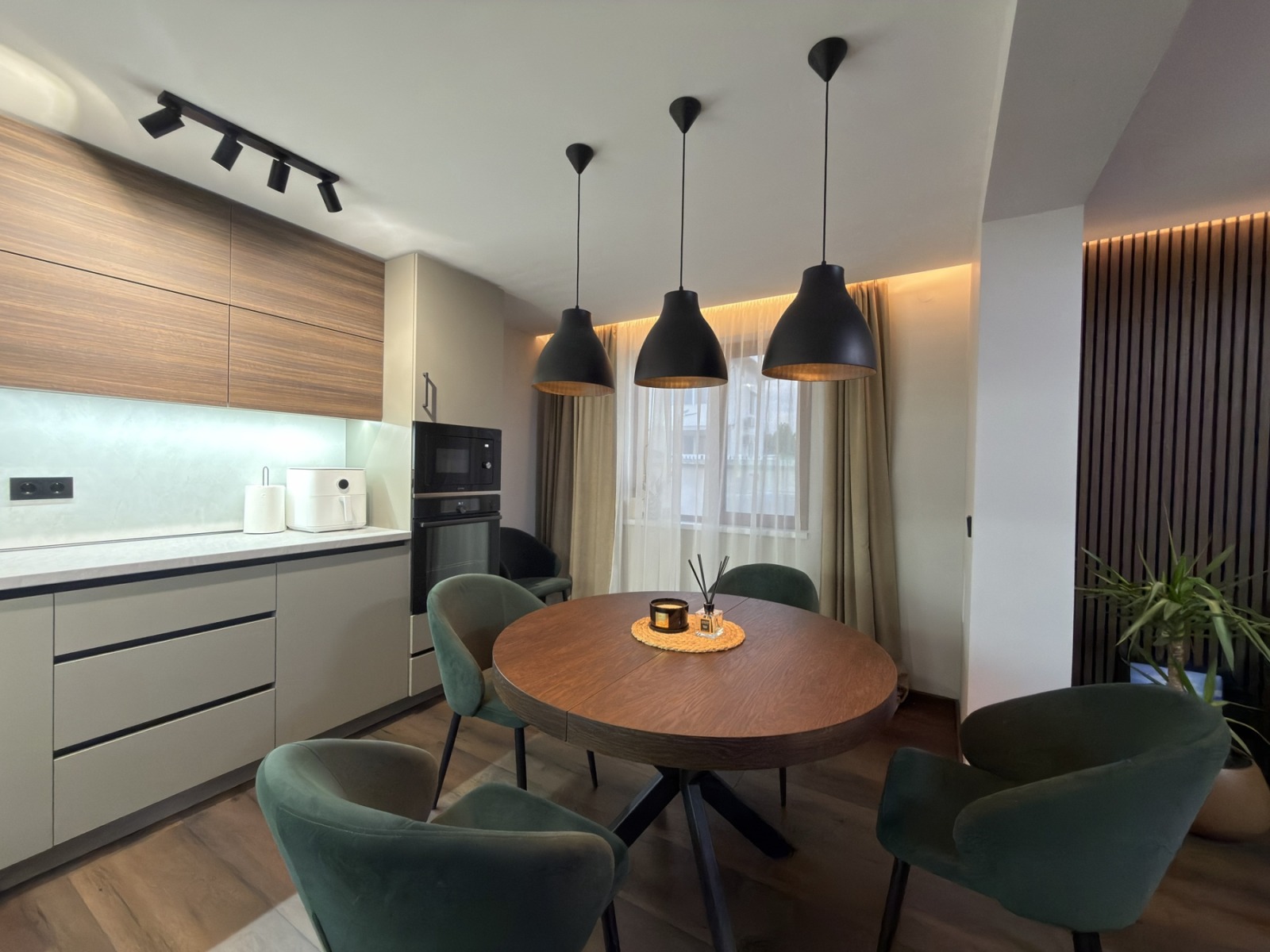Продава КЪЩА, гр. Костинброд, област София област, снимка 2 - Къщи - 54511538