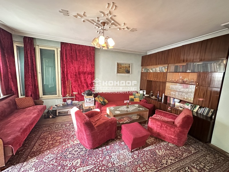 Te koop  2 slaapkamers Plovdiv , Tsentar , 126 m² | 44166275 - afbeelding [2]