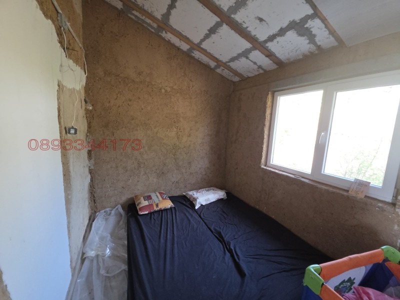 Продава КЪЩА, с. Сапарево, област Кюстендил, снимка 9 - Къщи - 52809219