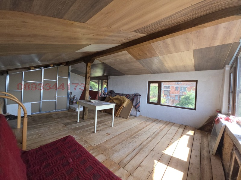 Продава КЪЩА, с. Сапарево, област Кюстендил, снимка 15 - Къщи - 52809219