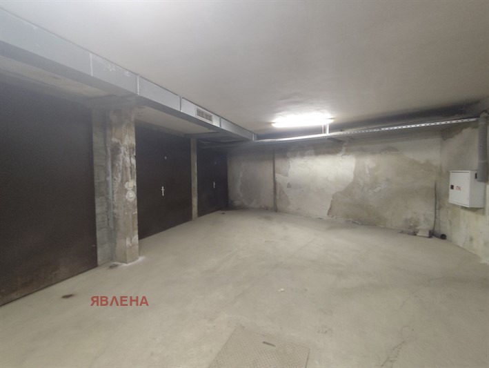 Продава ГАРАЖ, ПАРКОМЯСТО, гр. София, Зона Б-19, снимка 4 - Гаражи и паркоместа - 56162518