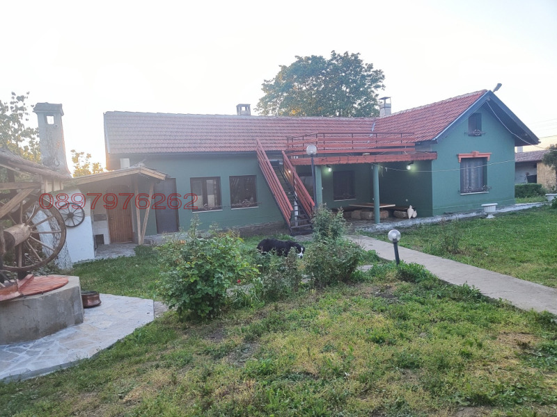 En venta  Casa región Ruse , Chereshovo , 1900 metros cuadrados | 30682918