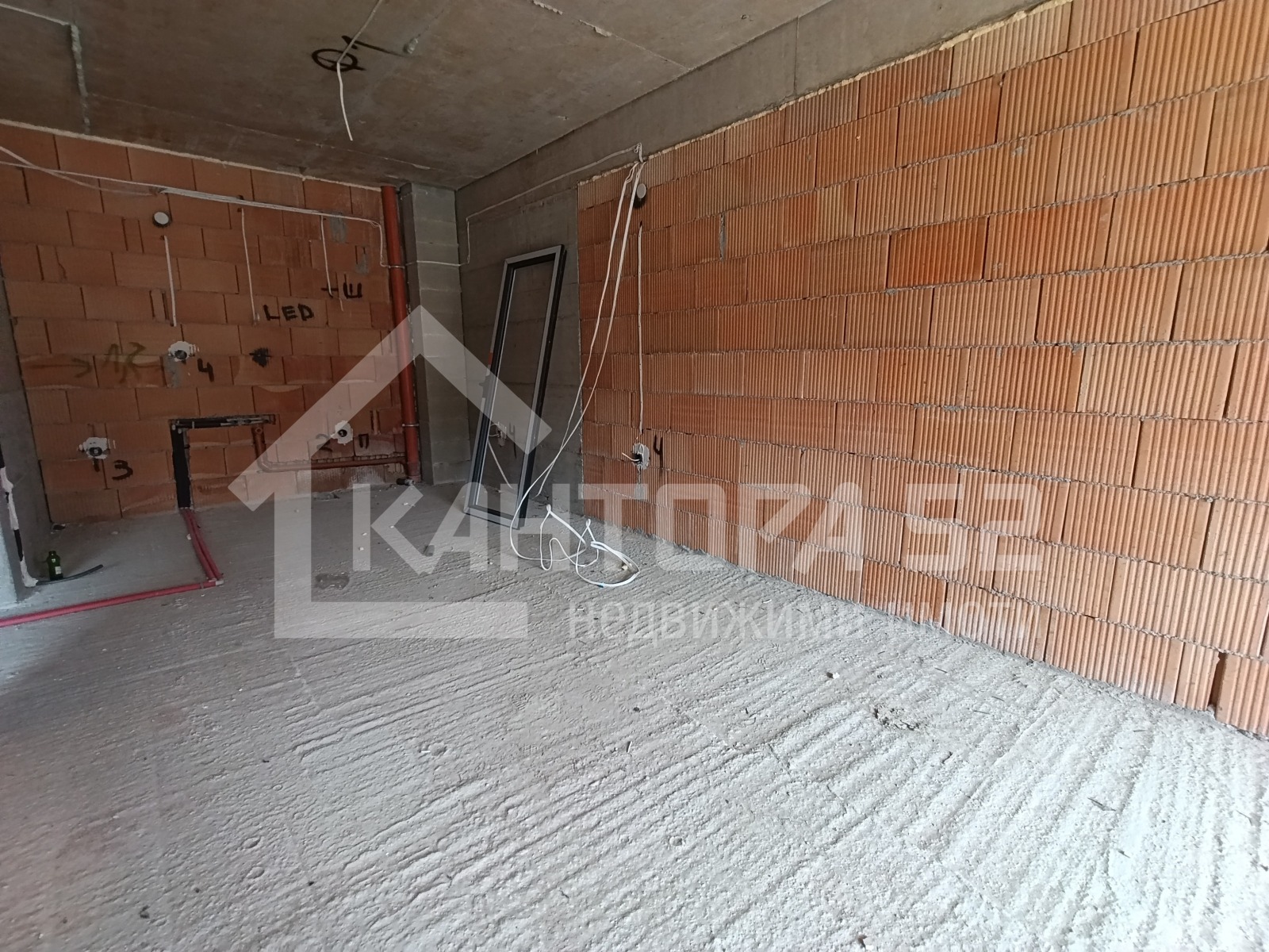 Продава 2-СТАЕН, гр. Варна, Зимно кино Тракия, снимка 2 - Апартаменти - 54328810