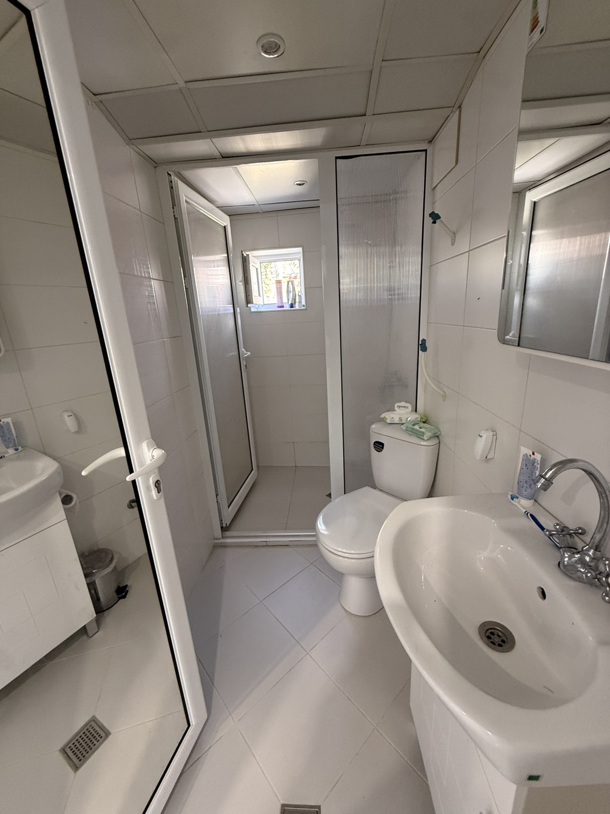 Продава КЪЩА, гр. Лясковец, област Велико Търново, снимка 9 - Къщи - 55911996