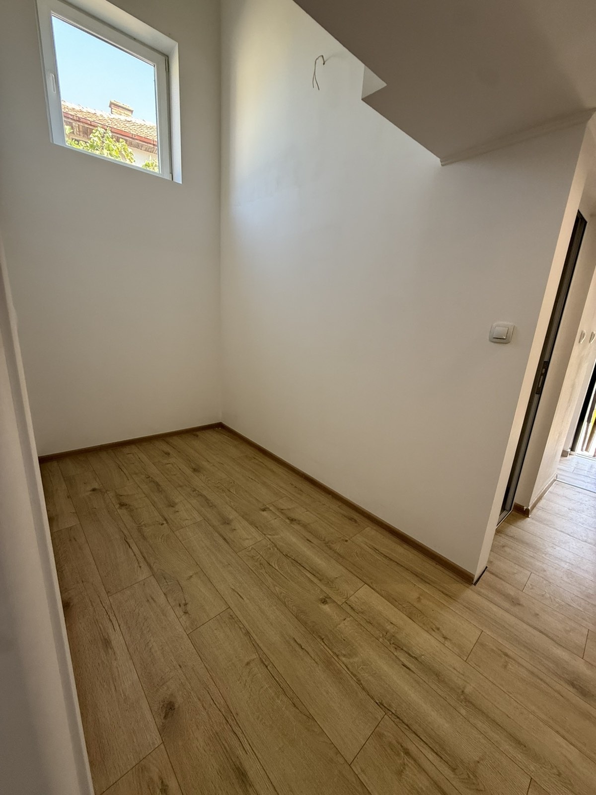 Продава КЪЩА, гр. Лясковец, област Велико Търново, снимка 7 - Къщи - 55911996
