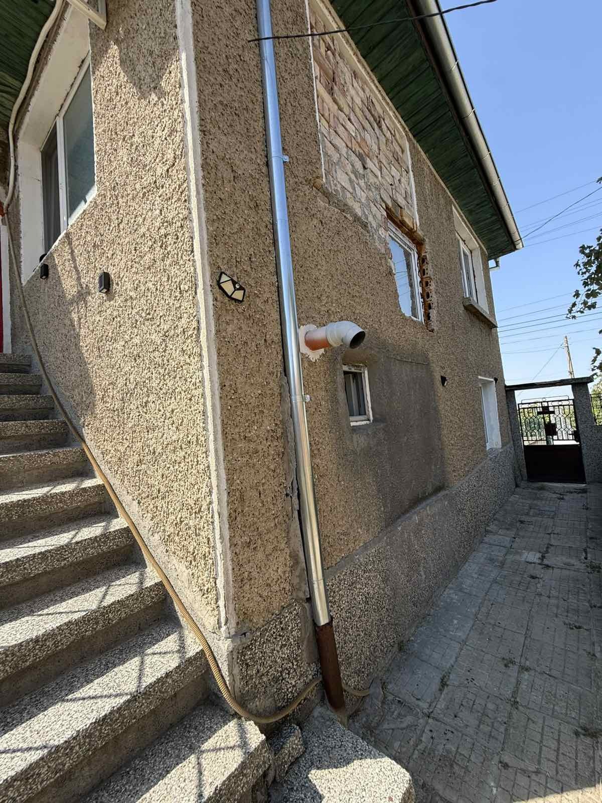 Продава КЪЩА, гр. Лясковец, област Велико Търново, снимка 13 - Къщи - 55911996