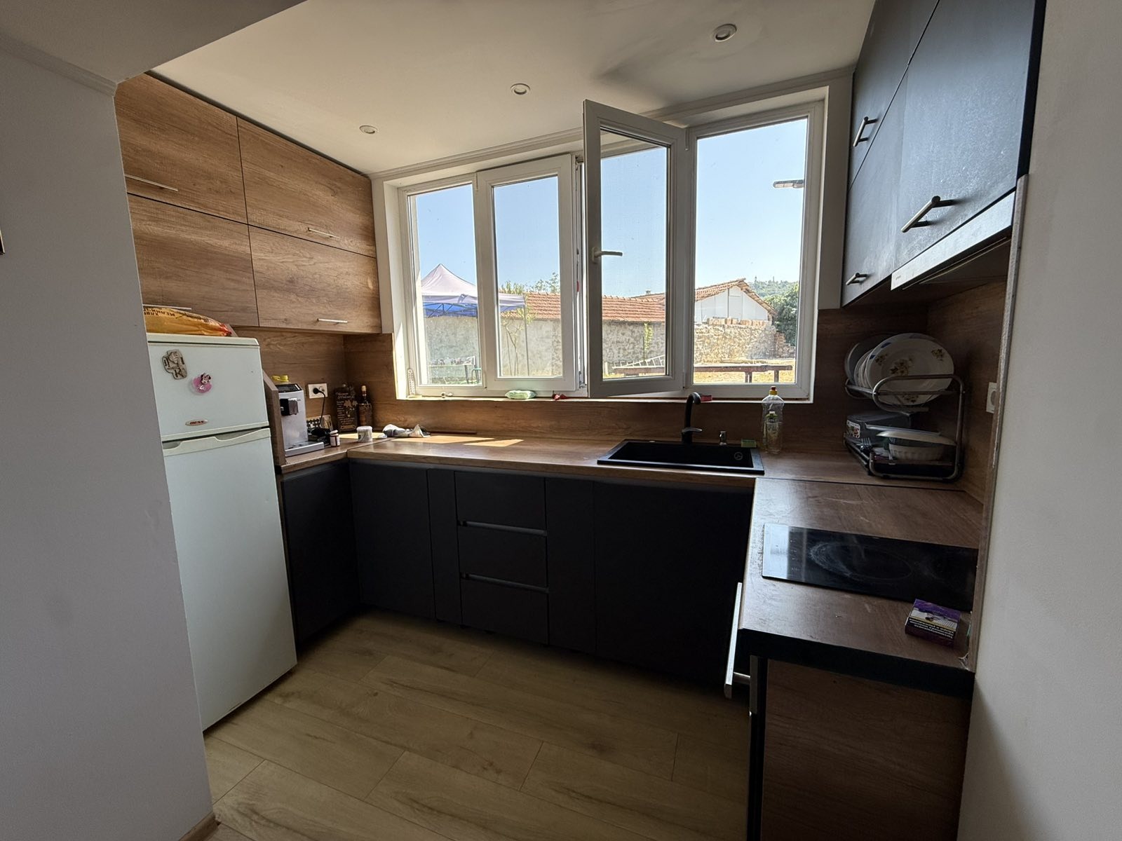Продава КЪЩА, гр. Лясковец, област Велико Търново, снимка 4 - Къщи - 55911996