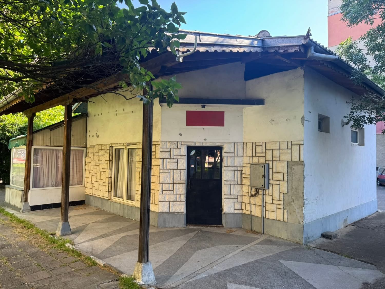 Продава МАГАЗИН, гр. Монтана, Пъстрина, снимка 2 - Магазини - 54431522