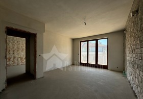 3+ camere da letto Aiazmoto, Stara Zagora 9