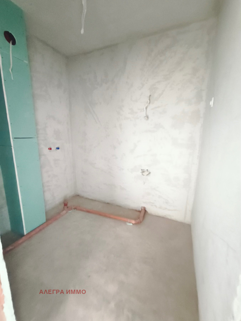 Til salgs  1 soverom Plovdiv , Ostromila , 86 kvm | 84771236 - bilde [3]