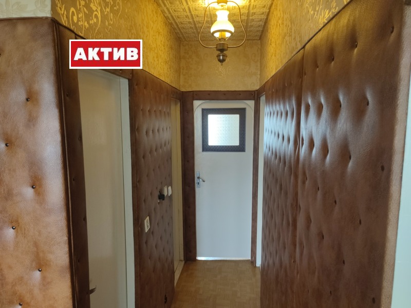 Продава 3-СТАЕН, гр. Търговище, Запад 2, снимка 12 - Aпартаменти - 47621009