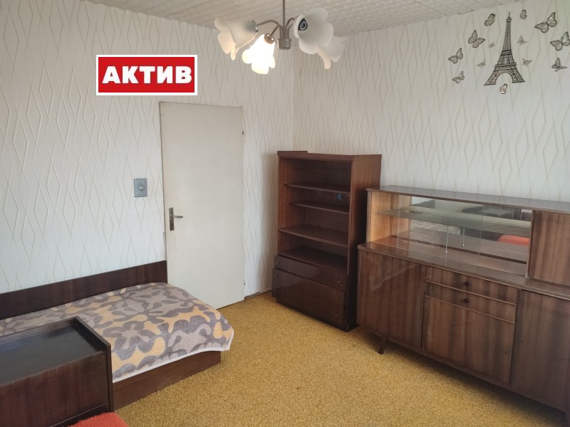 Продава 3-СТАЕН, гр. Търговище, Запад 2, снимка 5 - Aпартаменти - 47621009