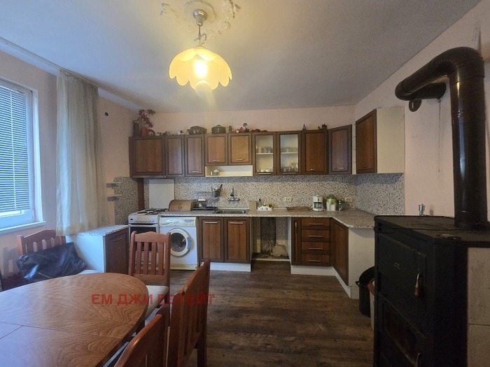 Продава  Къща град София , гр. Нови Искър , 160 кв.м | 47575415 - изображение [3]