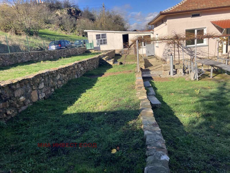 Продава КЪЩА, с. Чеканчево, област София област, снимка 3 - Къщи - 52519446