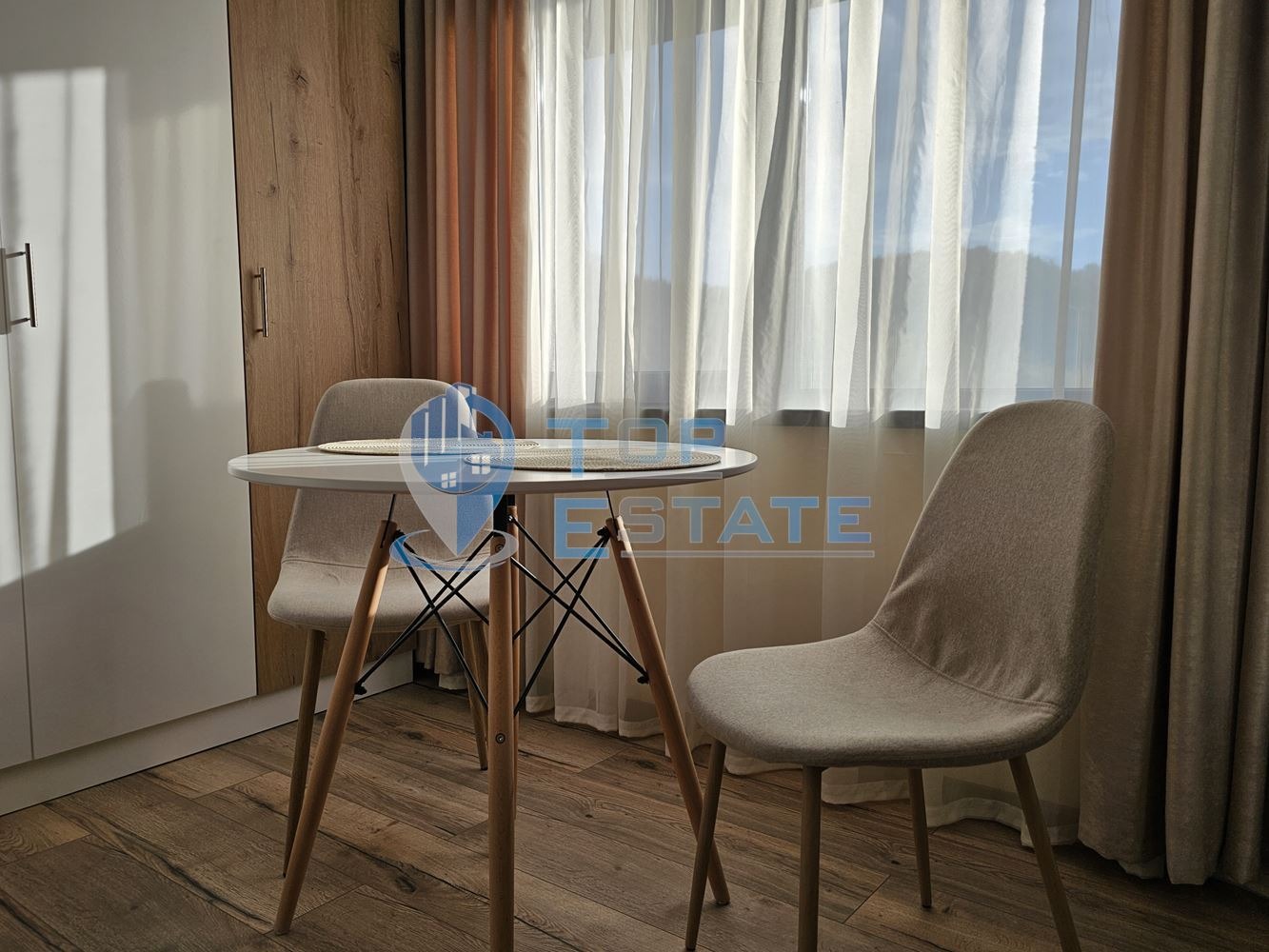 Продава 1-СТАЕН, гр. Велико Търново, Център, снимка 6 - Апартаменти - 54503782
