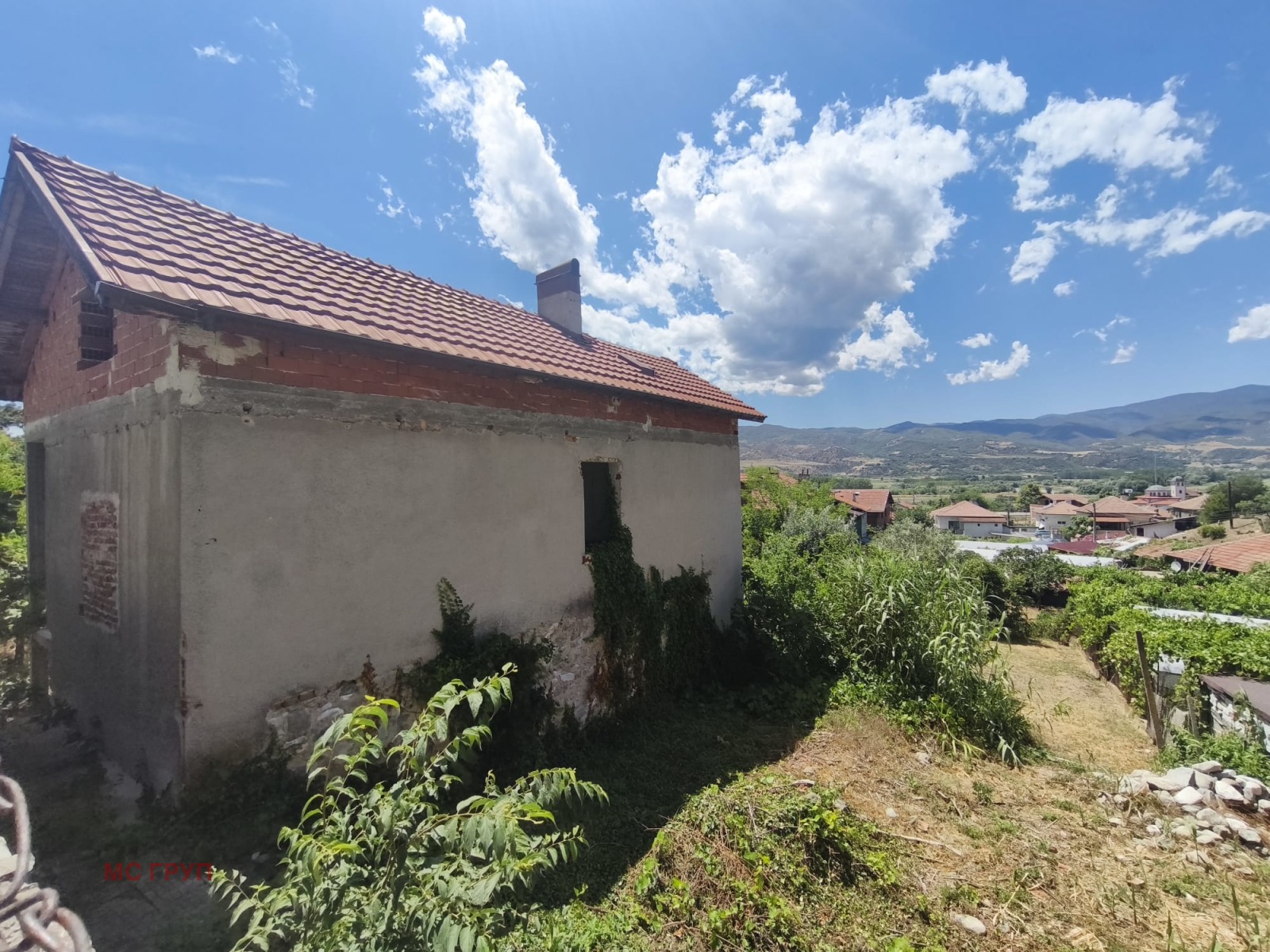 Продава КЪЩА, с. Струмяни, област Благоевград