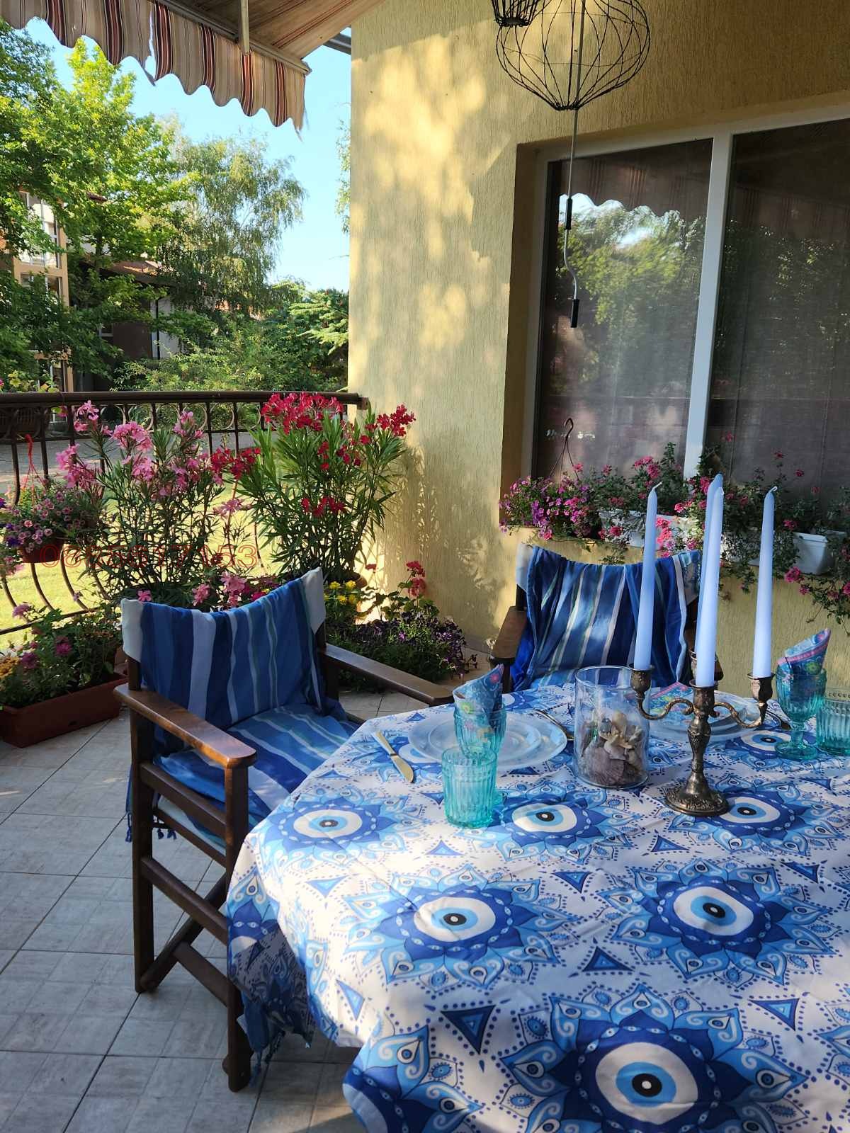 Продава ВИЛА, с. Рогачево, област Добрич, снимка 11 - Вили - 53629398