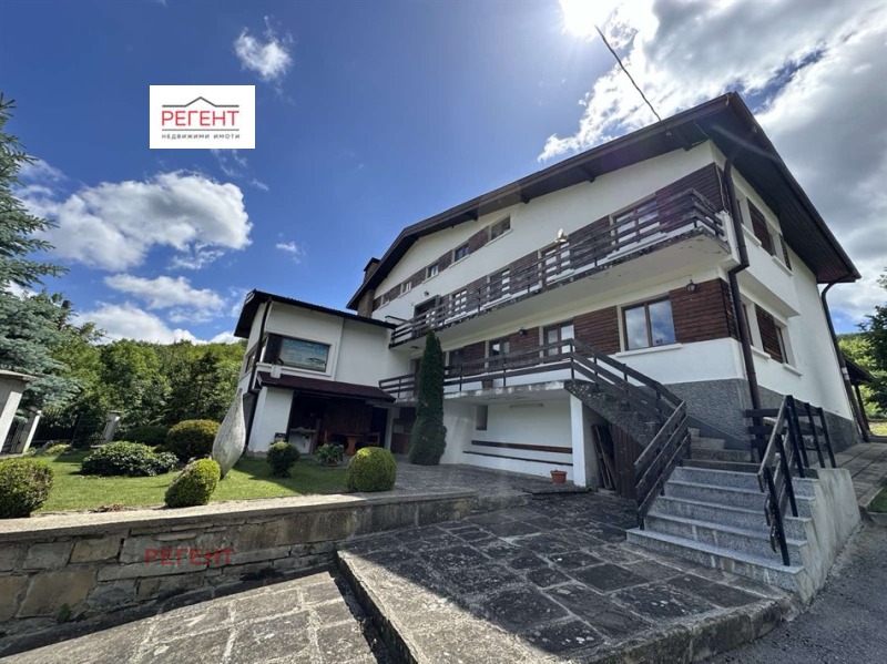 Продава КЪЩА в град Габрово, Център - 743 кв.м / 339 999 € » 664 980.24 лв., РЕГЕНТ