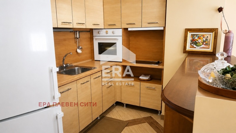 Продава 3-СТАЕН, гр. Плевен, Широк център, снимка 3 - Апартаменти - 55987155