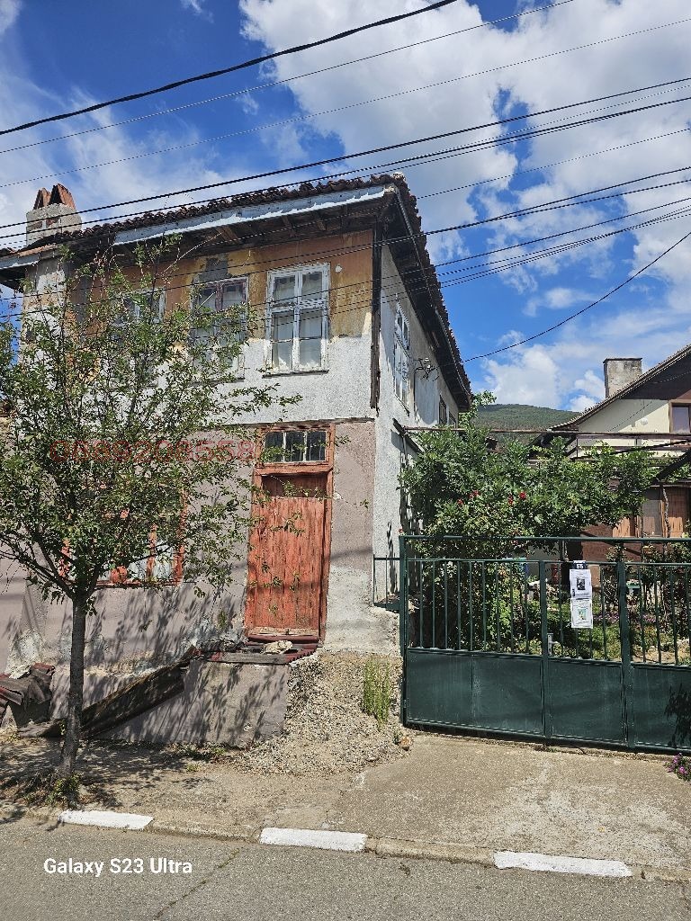 Продава КЪЩА, гр. Шипка, област Стара Загора, снимка 6 - Къщи - 52785782