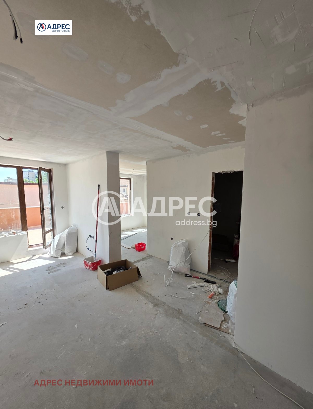 Продава 3-СТАЕН, гр. Велико Търново, Бузлуджа, снимка 2 - Апартаменти - 54504957