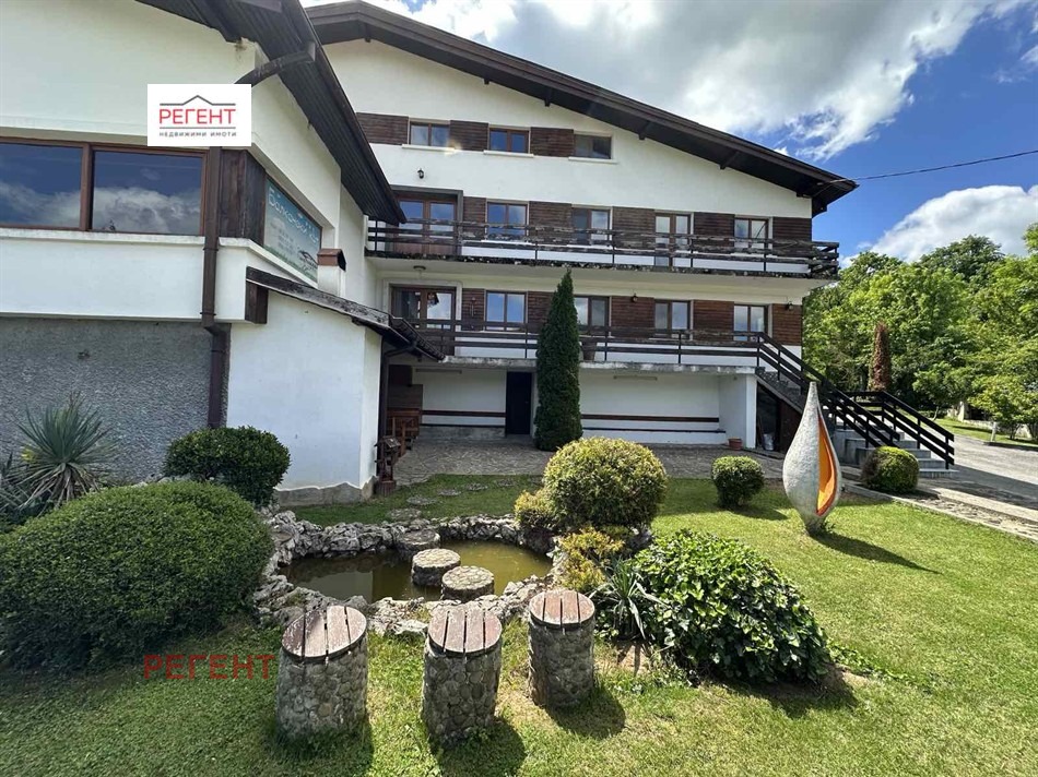 Продава КЪЩА, гр. Габрово, Център, снимка 2 - Къщи - 50560314