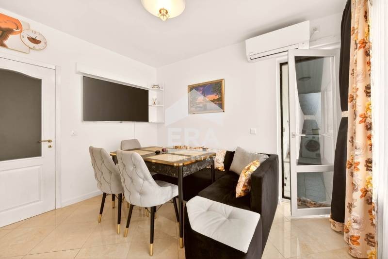 Продава 3-СТАЕН, гр. Варна, Конфуто, снимка 3 - Апартаменти - 54644385