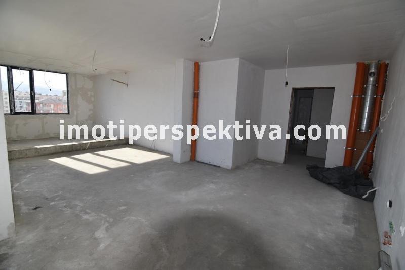 Продава МНОГОСТАЕН, гр. Пловдив, Кючук Париж, снимка 3 - Апартаменти - 52397899