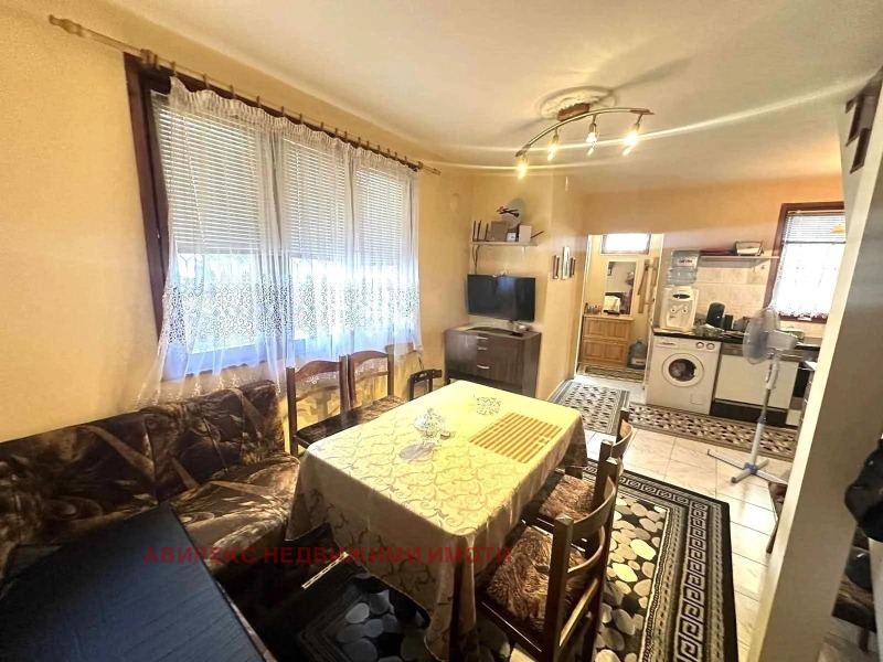 Til salg  Hus Plovdiv , Tsentar , 64 kvm | 62476019 - billede [2]