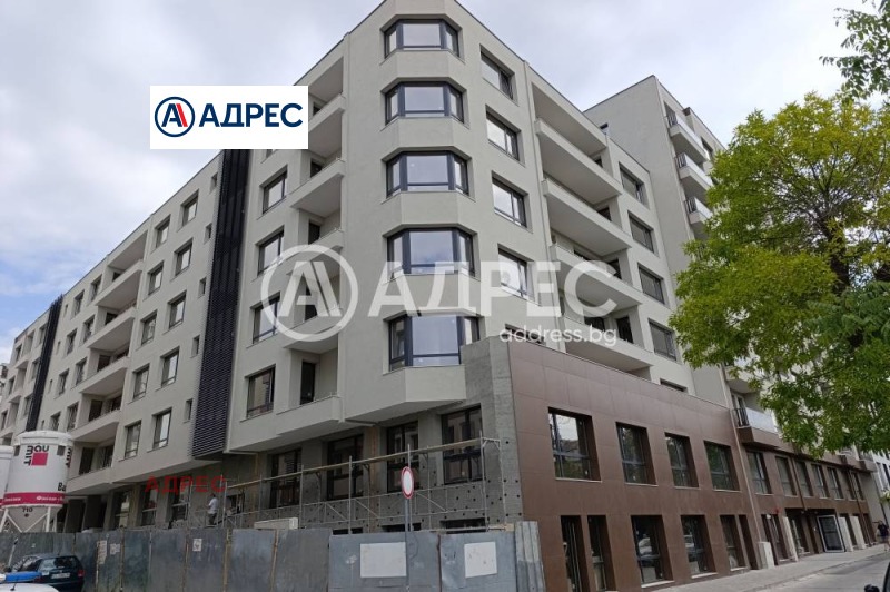 Προς πώληση  Γραφείο Βαρνα , ΤΣενταρ , 211 τ.μ | 73569468