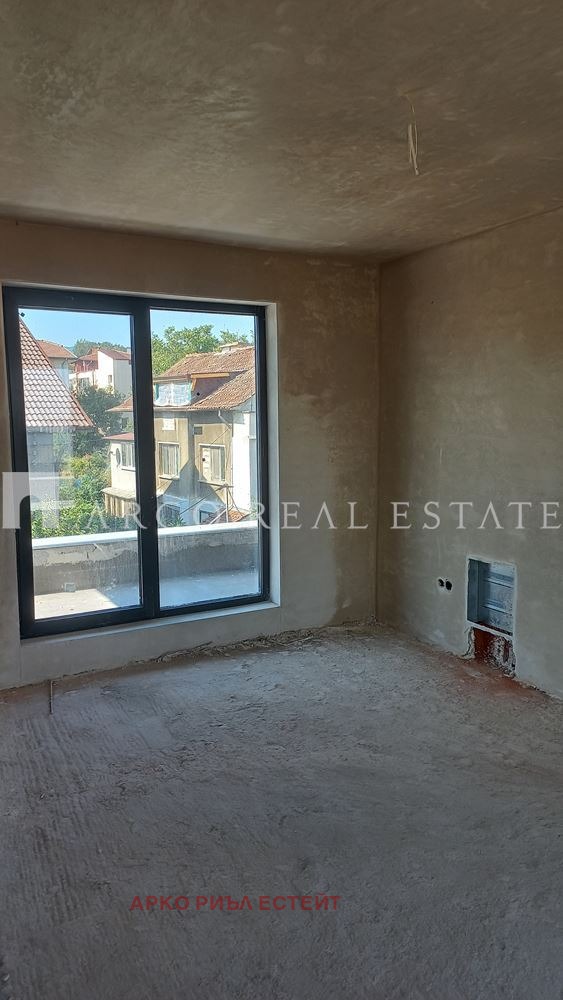 Продава КЪЩА, гр. София, Горна баня, снимка 3 - Къщи - 56220368