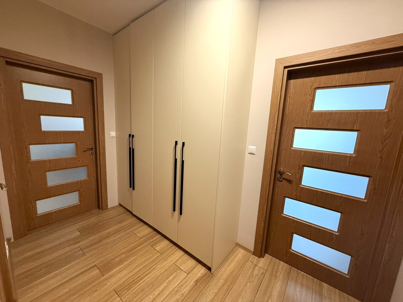 Продава 4-СТАЕН, гр. Варна, к.к. Св.Св. Константин и Елена, снимка 7 - Апартаменти - 53886801