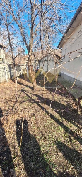 КЪЩА, 100 m2