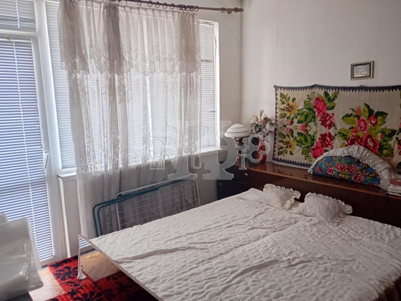 En venta  2 dormitorios Dobrich , Jristo Botev , 80 metros cuadrados | 24958208 - imagen [11]