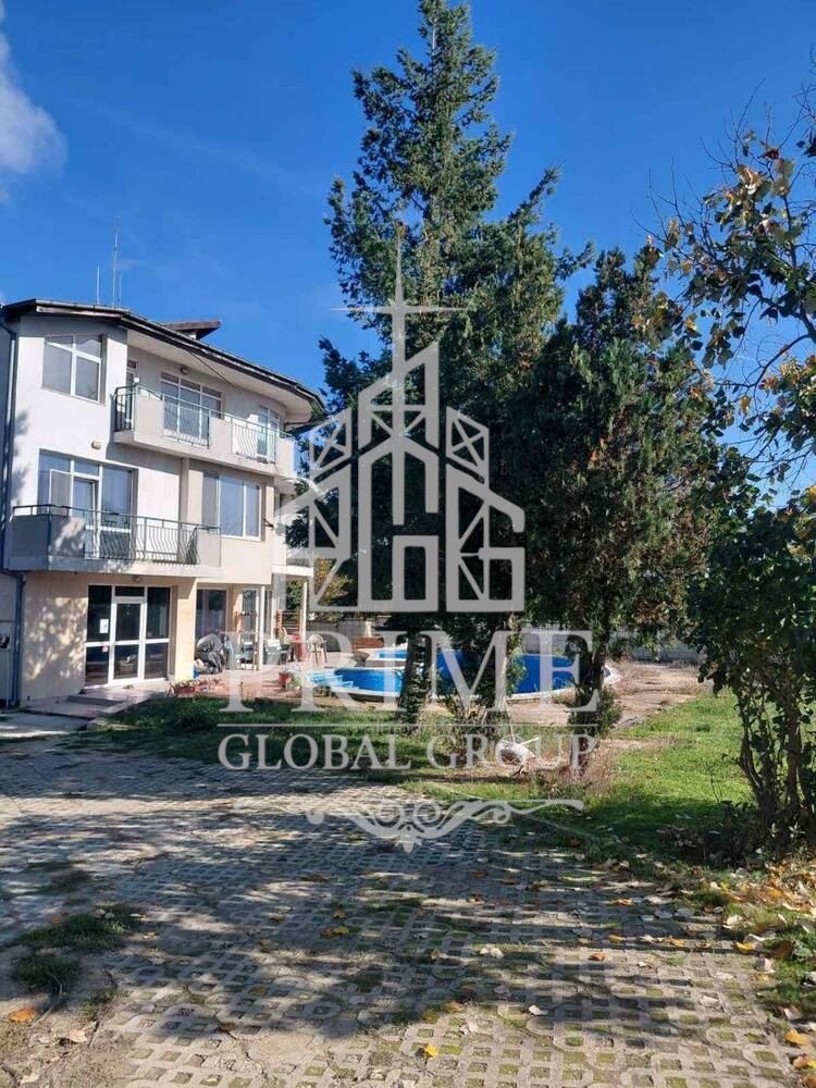 Продава КЪЩА, гр. Варна, м-т Горна Трака, снимка 2 - Къщи - 54630338