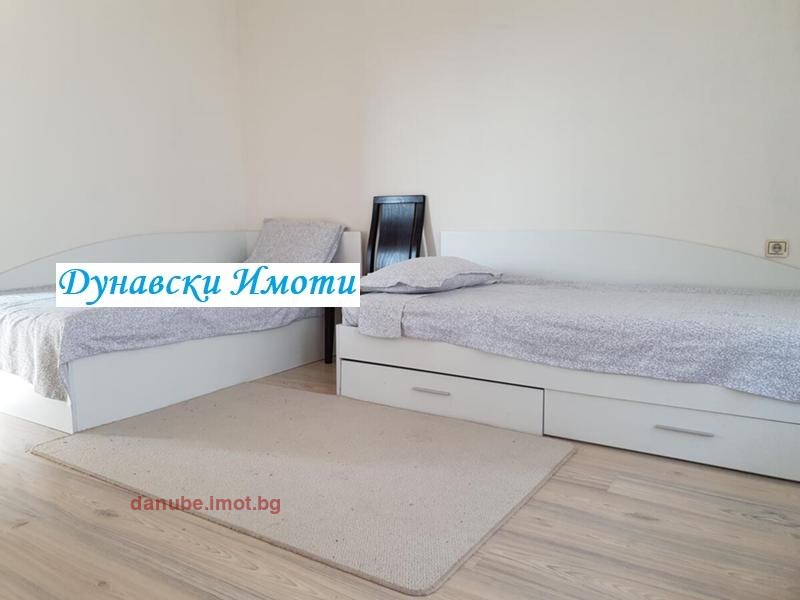 Продава 3-СТАЕН, гр. Русе, Възраждане, снимка 6 - Апартаменти - 54702174