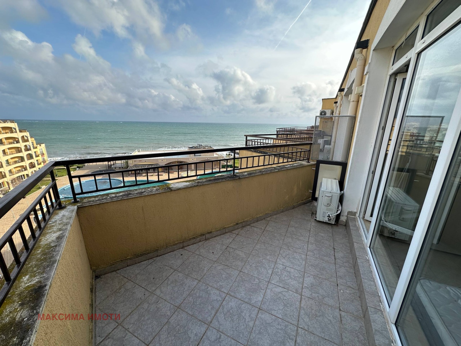 Продава 1-СТАЕН, гр. Ахелой, област Бургас, снимка 2 - Апартаменти - 53662002