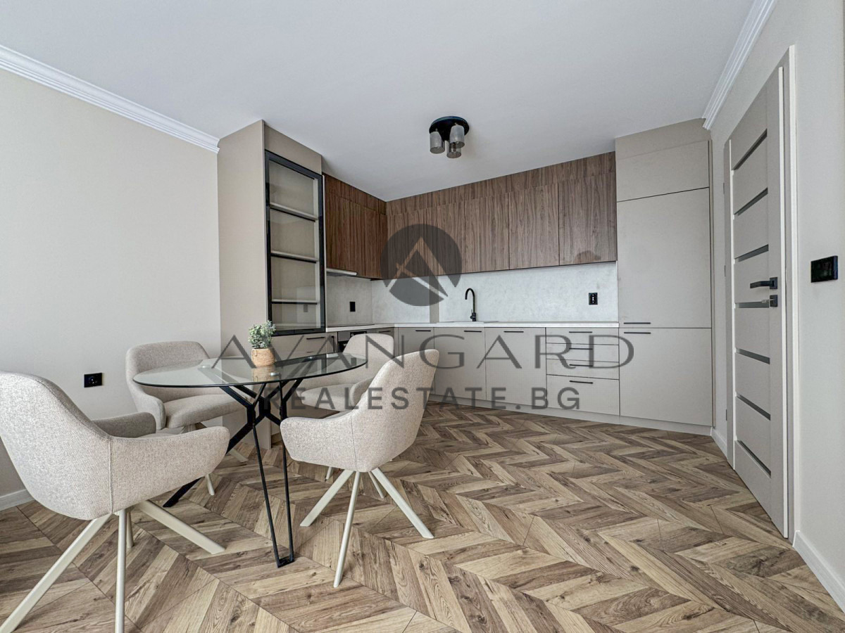 Продава 3-СТАЕН, гр. Пловдив, Остромила