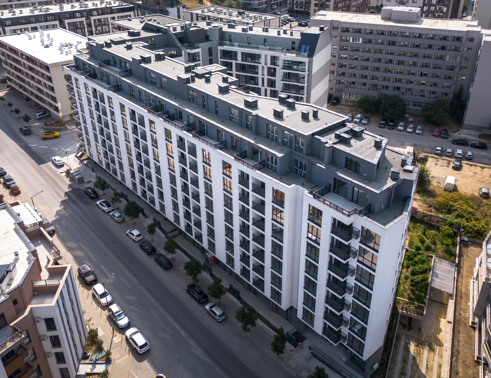 Продава МЕЗОНЕТ, гр. София, Малинова долина, снимка 2 - Апартаменти - 55747276