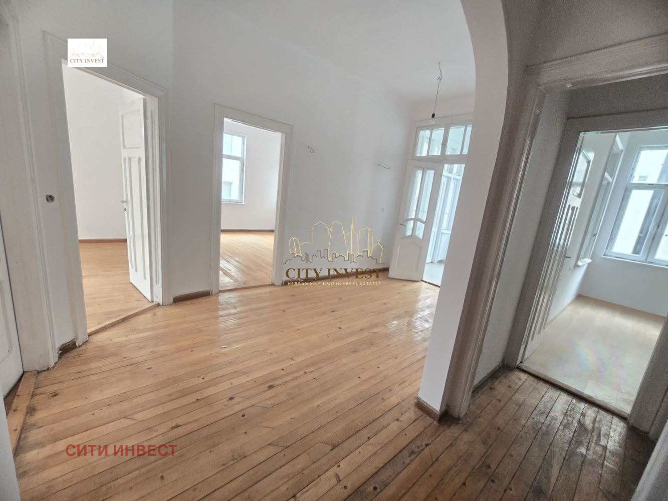 Продава ЕТАЖ ОТ КЪЩА, гр. Бургас, Център, снимка 3 - Етаж от къща - 55049149