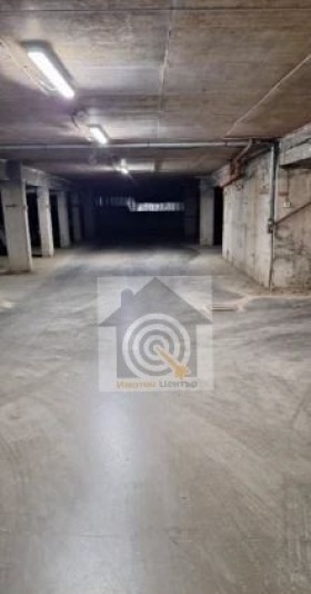 Parkeringsplass Manastirski livadi, Sofia