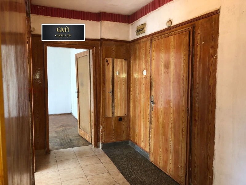 Продава  2-стаен град Плевен , Идеален център , 67 кв.м | 50699552 - изображение [3]