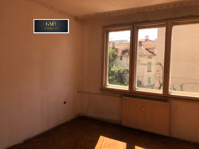 Продава  2-стаен град Плевен , Идеален център , 67 кв.м | 50699552 - изображение [4]