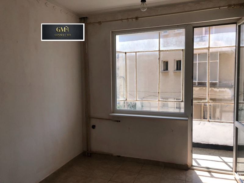 Продава  2-стаен град Плевен , Идеален център , 67 кв.м | 50699552 - изображение [5]