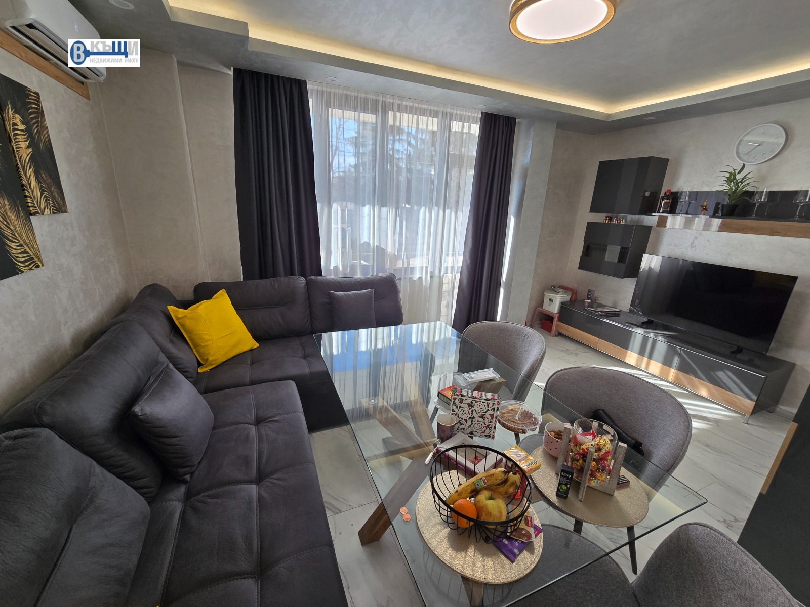 Продава 3-СТАЕН, гр. Велико Търново, Колю Фичето, снимка 3 - Апартаменти - 53645472